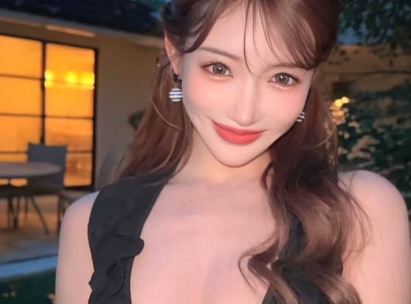 일본 AV배우 출신이자 인플루언서인 아스카 키라라가 주목 받고 있다. 사진은 아스카 키라라. /사진=아스카 키라라 인스타그램 캡처