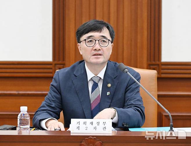 [세종=뉴시스] 임기근 기획재정부 2차관이 발언을 하고 있다. (사진=기재부 제공) 2025.06.12. photo@newsis.com