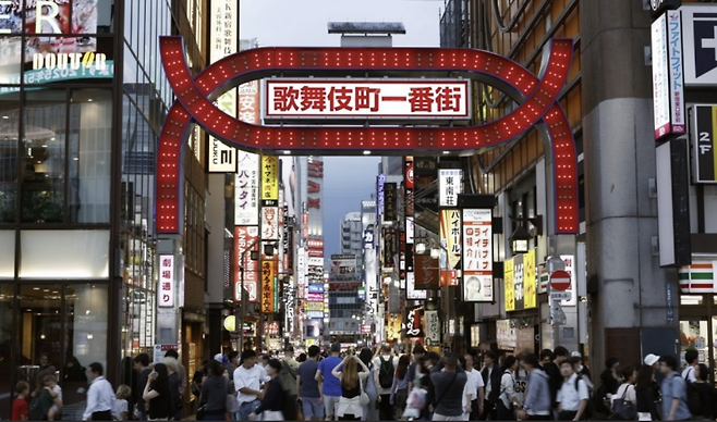 일본 도쿄 신주쿠 가부키초. EPA연합뉴스