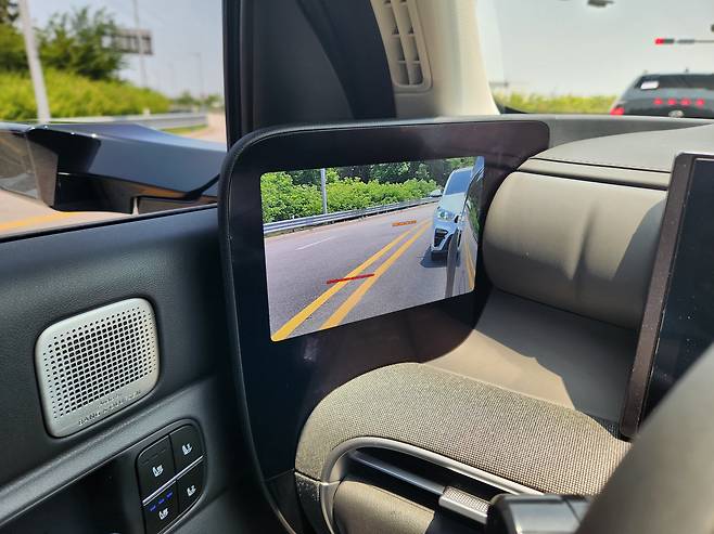 디지털 사이드 미러./사진=도다솔 기자