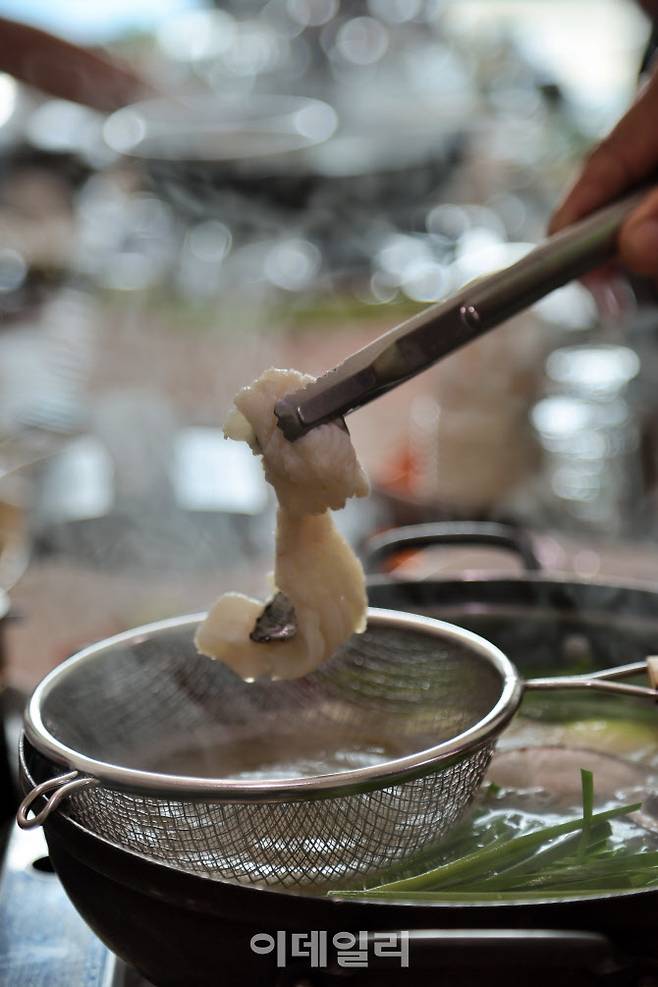 여다지회마을의 갯장어샤부샤부