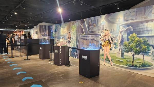 - 팝업스토어 곳곳에서 니케들이 반겨준다