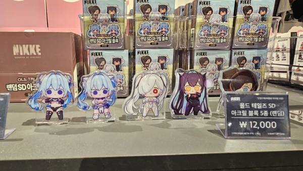 -&nbsp;헨젤 & 그레텔은 언제 나와요?