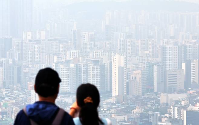 남산에서 바라본 서울 아파트의 모습. 2025.06.16. 뉴시스
