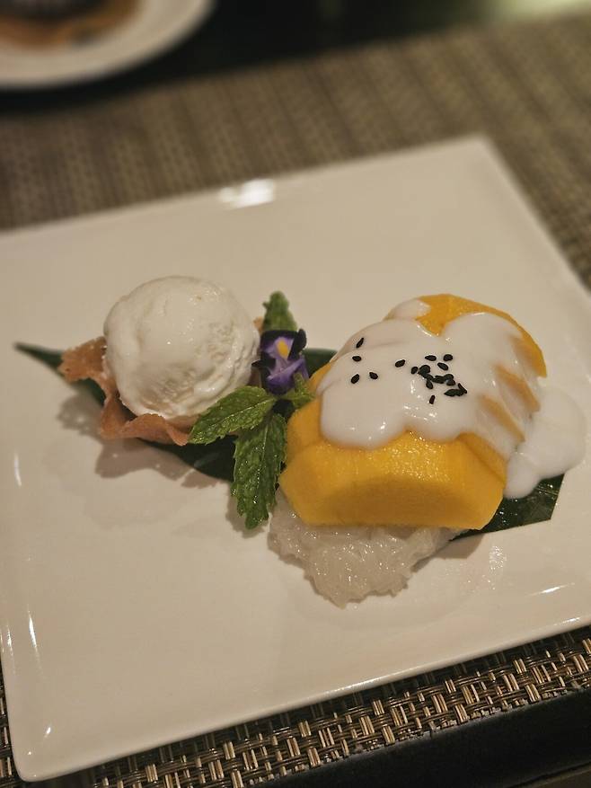 20250619_194922.jpg 코사무이 미슐랭 타이레스토랑 후기