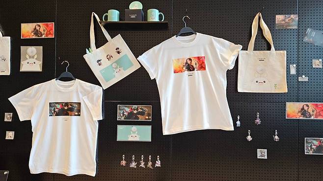 현장에서 다양한 굿즈가 소개됐다