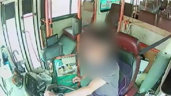 This screen grab of video footage distributed by the Chungbuk Provincial Police Agency shows a man in his 50s stealing and driving a bus in Jincheon, North Chungcheong Province. (Chungbuk Provincial Police Agency)