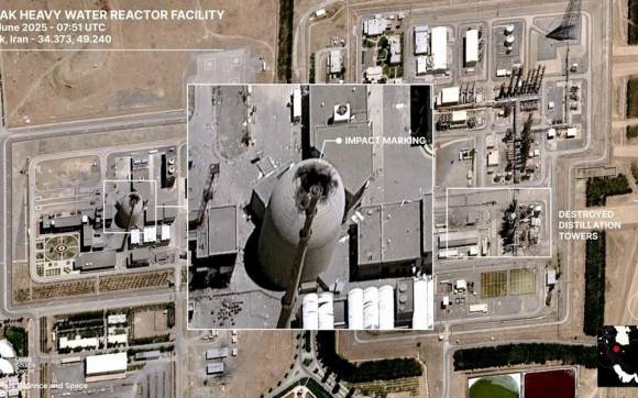 위성 사진에 포착된 이스라엘 공격으로 파괴된 이란 아라크 원자력 시설.