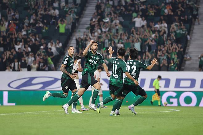 골세리머니하는 전북 현대 선수들. 프로축구연맹 제공