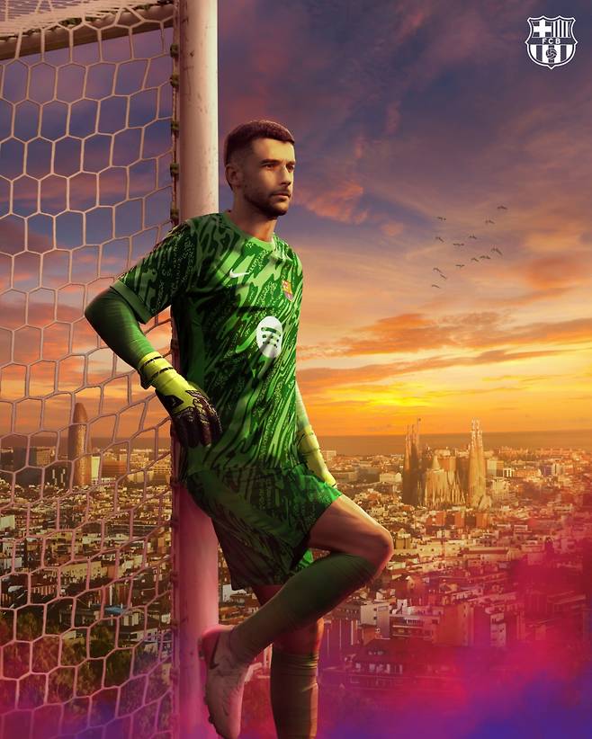 RCD 에스파뇰을 떠나 지역 최대 라이벌 FC바르셀로나로 이적한 주안 가르시아. /사진=FC바르셀로나 SNS 캡처