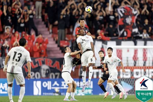 21일 저녁 포항스틸야드에서 열린 포항스틸러스와 제주SK의 K리그1 2025 20라운드 경기 (사진=한국프로축구연맹)