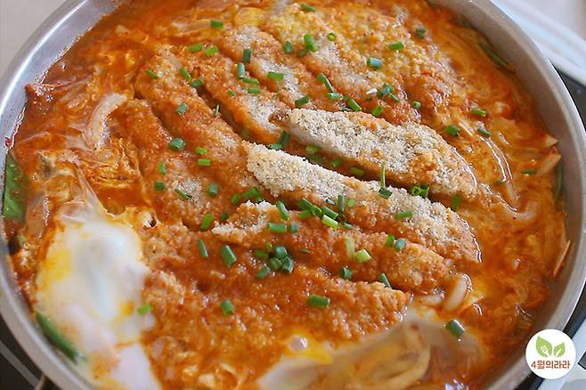 쪽파를 뿌린 모습