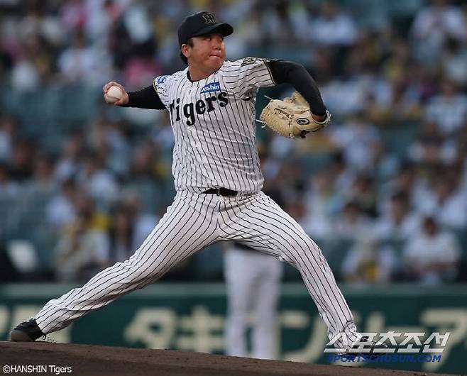 한신 선발투수 무라카미는 20일 소프트뱅크를 상대로 8이닝 1실점 호투를 하고도 승리를 챙기지 못했다. 한신은 최근 10경기에서 8패를 하고도 센트럴리그 1위를 지켰다. 사진캡처=한신 타이거즈 SNS