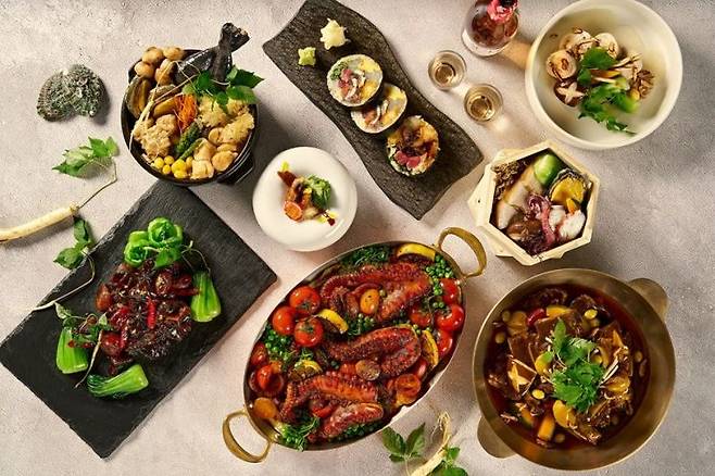 인스파이어 엔터테인먼트 리조트의 뷔페 레스토랑 '셰프스 키친'에서 준비한 보양식 메뉴. 인스파이어 제공