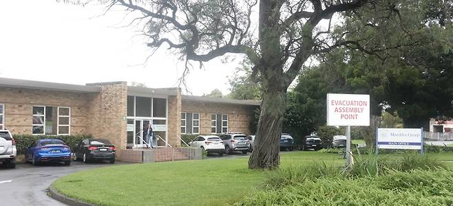 마닐드라그룹 제분공장 옆에 있는 본사 사무실 모습.