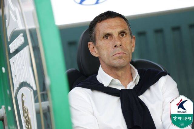 거스 포옛 감독/한국프로축구연맹