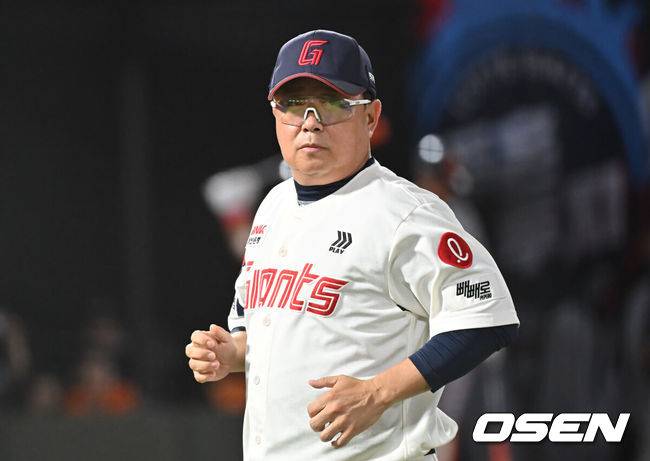 [OSEN=부산, 이석우 기자]  롯데 자이언츠 김태형 감독 / foto0307@osen.co.kr