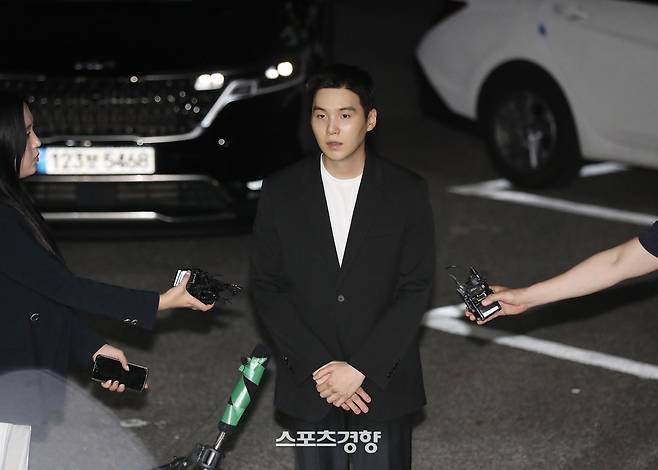 만취 상태로 전동스쿠터를 몬 혐의를 받는 그룹 방탄소년단(BTS)의 슈가(민윤기). 김창길 기자