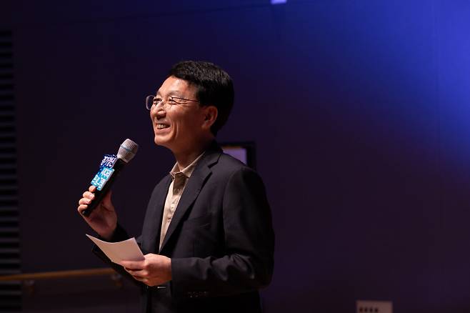 21일 오후 경기도청 다산홀에서 열린 경기청년사다리프로그램3기 발대식에서 김성중 행정1부지사가 인사말을 하고 있다. 사진=경기도청