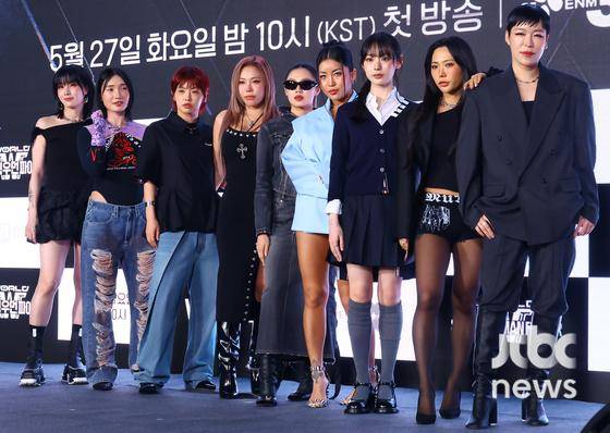 27일 오전 서울 SJ쿤스트할레에서 Mnet '월드 오브 스트릿 우먼 파이터' 제작발표회가 열렸다. 최정남 PD, 박진영, 마이크 송, 허니제이, 가비, 노제, 리정, 리헤이, 립제이, 모니카, 아이키, 효진초이, 성한빈이 참석했다. 박세완 엔터뉴스팀 기자 park.sewan@jtbc.co.kr