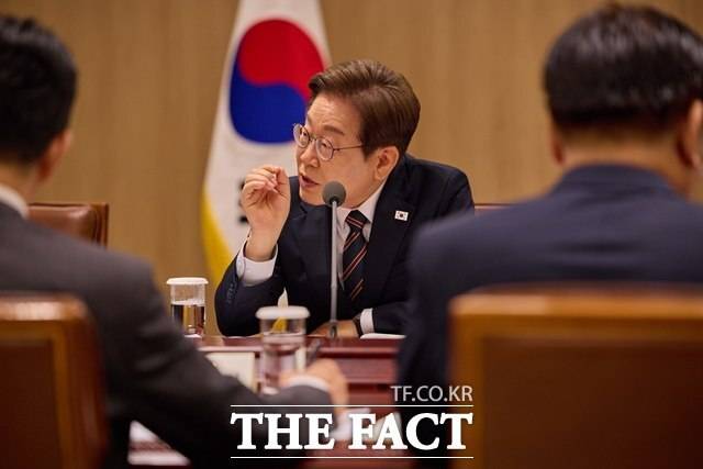 이재명 대통령이 대선 후보 시절 내세운 주요 공약 중 하나인 '배드뱅크'가 윤곽을 드러낸 가운데, 성실한 채무자에 대한 역차별 논란도 나타나고 있다. /더팩트 DB