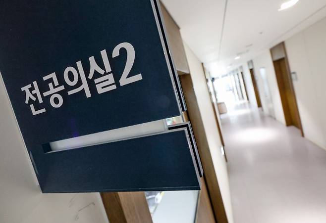 서울 한 대형병원 전공의실 앞 복도가 비어 있다. 연합뉴스 제공.