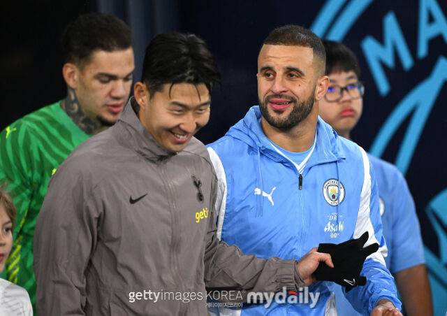 손흥민과 워커/게티이미지코리