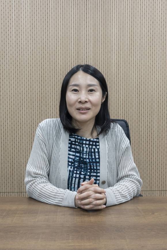 나리카와 아야 작가. 류재민 기자