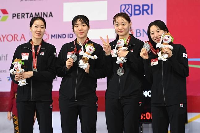 여자 사브르 대표팀. /사진=국제펜싱연맹