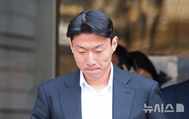 2심 첫 공판에 참가한 황의조. /사진=뉴시스 제공