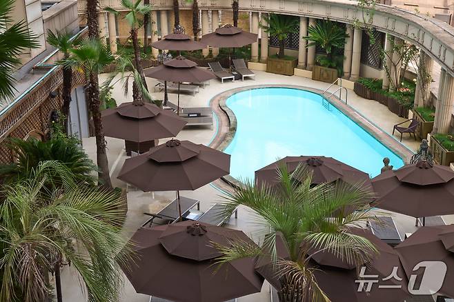 야외 수영장(그랜드 머큐어 임피리얼 팰리스 서울 강남 제공)