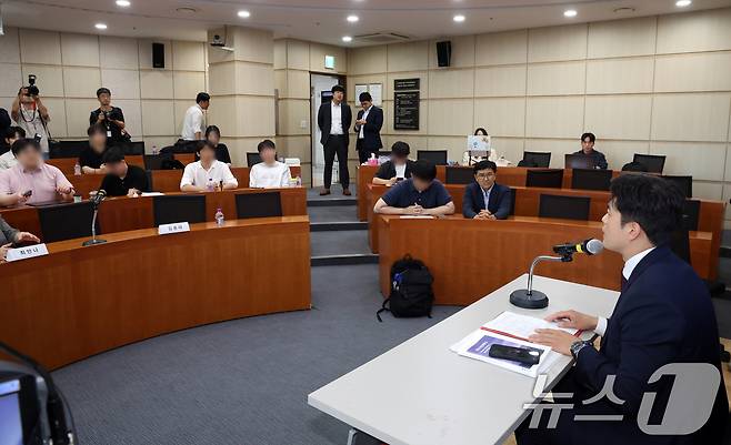 김용태 국민의힘 비상대책위원장이 지난 22일 서울 성북구 고려대 의대 문숙의학관에서 열린 전공의‧의대생들에게 듣는 의료대란 해결방안 간담회에서 인사말을 하고 있다. /뉴스1 ⓒ News1 김명섭 기자