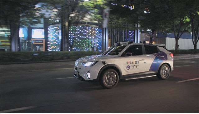 서울시가 강남에서 운행 중인 '심야 자율주행택시'. 서울시 제공