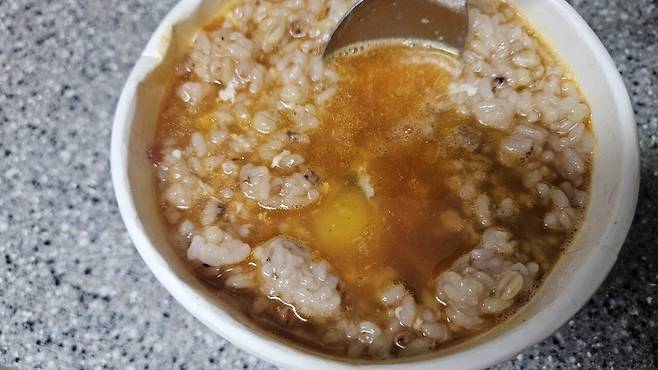 20250623_014815.jpg 저녁 신라면 레드 컵으로 라죽