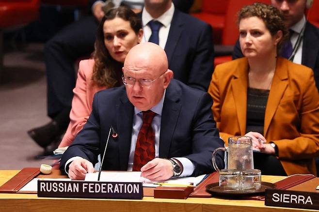 지난 20일(현지시간) 미국 뉴욕의 유엔 본부에서 러시아의 바실리 네벤자 유엔 주재 대사가 유엔 안전보장이사회(안보리) 회의에 참석해 발언하고 있다.AFP연합뉴스