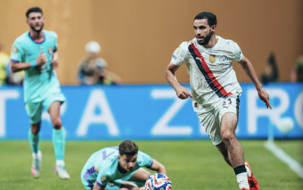 라얀 아이트누리(오른쪽). 맨체스터시티 공식 X