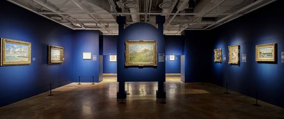 모네에서 앤디 워홀까지: 요하네스버그 아트 갤러리 특별전’은 400년에 걸친 미술사의 주요 흐름을 9개 섹션에 시대별로 구성한 대규모 기획전이다.