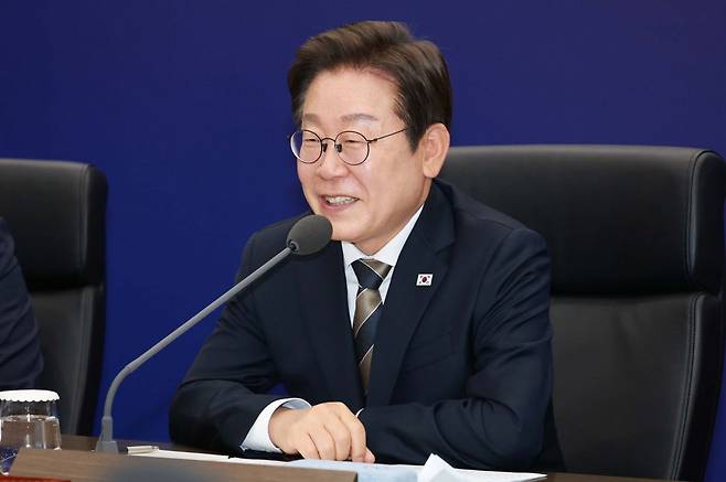 이재명 대통령이 지난 20일 울산전시컨벤션센터에서 열린 인공지능(AI) 글로벌 협력 기업 간담회에서 발언하고 있다. 대통령실통신사진기자단