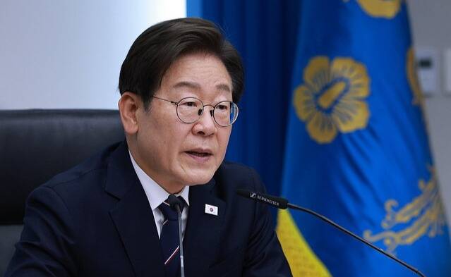 이재명 대통령이 23일 용산 대통령실에서 제1차 수석보좌관회의를 하고 있다. 연합뉴스