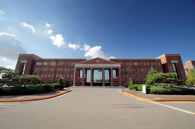 한동대학교 본관 전경(한동대 제공]