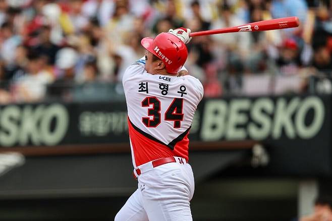 ▲ 향후 계약 조건과 기간이 관심을 모으는 최형우 ⓒKIA타이거즈