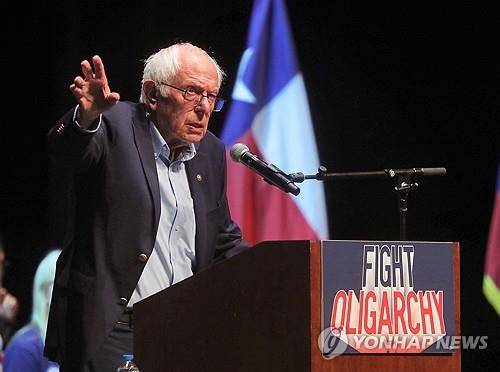 텍사스주에서 연설하는 버니 샌더스 의원 [더 모니터지 제공. AP=연합뉴스]