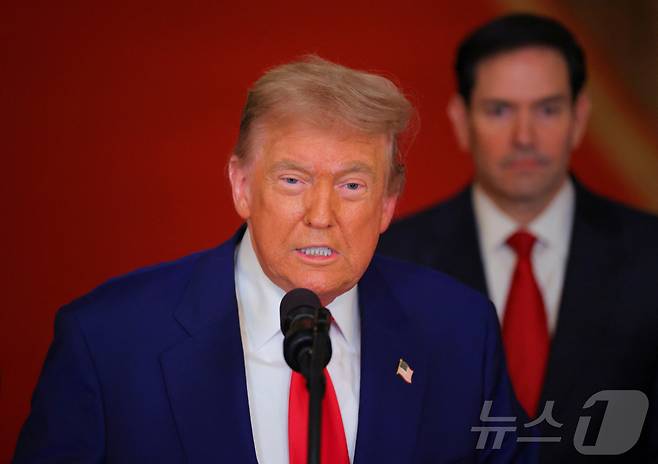 도널드 트럼프 미국 대통령이 21일(현지시간) 미국 워싱턴 DC 백악관에서 이란 핵 시설 공격과 관련한 대국민 연설을 하고 있다. 2025.6.22 ⓒ 로이터=뉴스1 ⓒ News1 송원영 기자