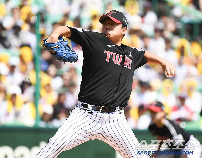 25일 인천 SSG랜더스필드에서 열린 LG-SSG전. LG 선발투수 송승기가 투구하고 있다. 있다. 인천=정재근 기자 cjg@sportschosun.com/2025.5.25/