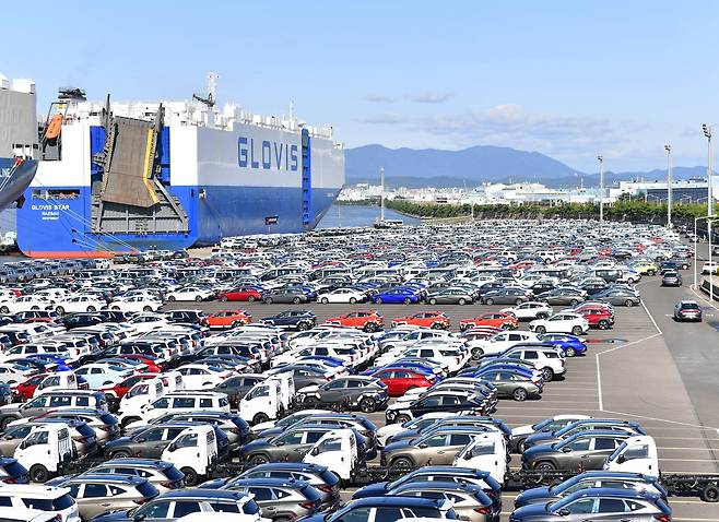 현대차 울산공장 수출 선적부두에서 차량이 대기하고 있다. /현대차 제공