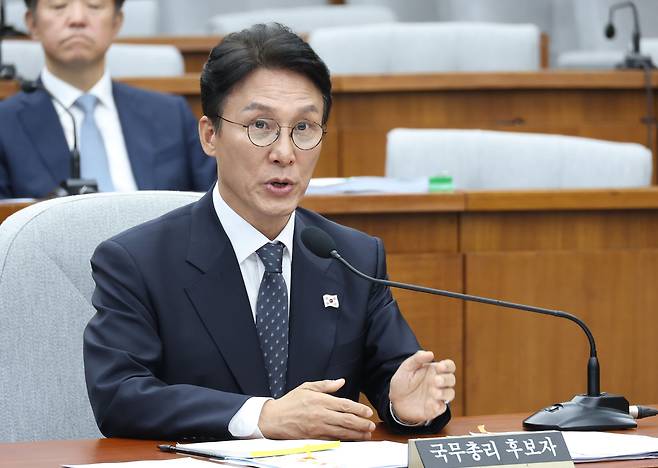 김민석 국무총리 후보자가 24일 서울 여의도 국회에서 열린 인사청문회에 출석해 의원 질의에 답하고 있다. /뉴스1