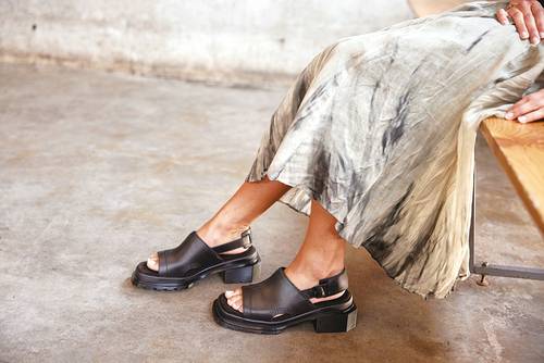 닥터마틴 메이블 오픈 토 샌들