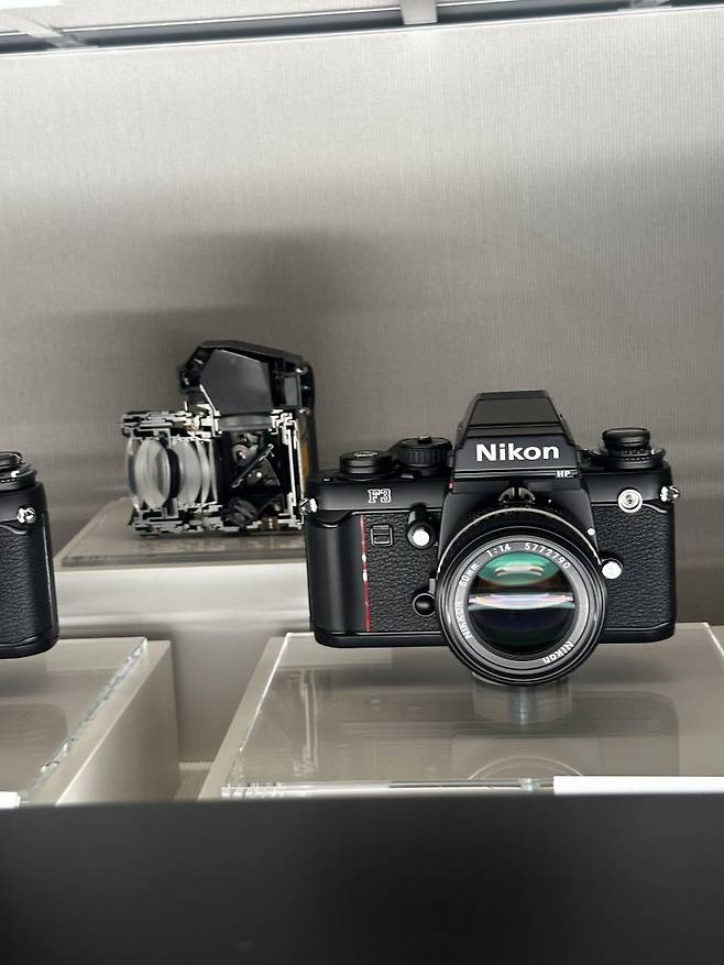 0490f719b3846af320b5c6b011f11a39302e55d3a2f333d08b