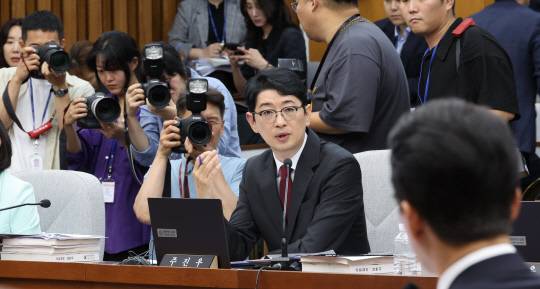 주진우 국민의힘 의원이 24일 국회에서 열린 김민석 국무총리 후보자 인사청문회에서 질의하고 있다. [연합뉴스]
