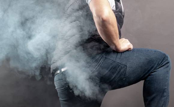 배에 가스가 차는 다섯 가지 습관이 전문가에 의해 소개됐다. 사진은 본 기사 내용과 무관. [사진=DUDE Wipes]